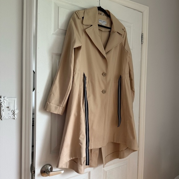 Nikki Jones tan a-line cotton trench coat with tie waist - size Medium (M) NWOT - Picture 5 of 7